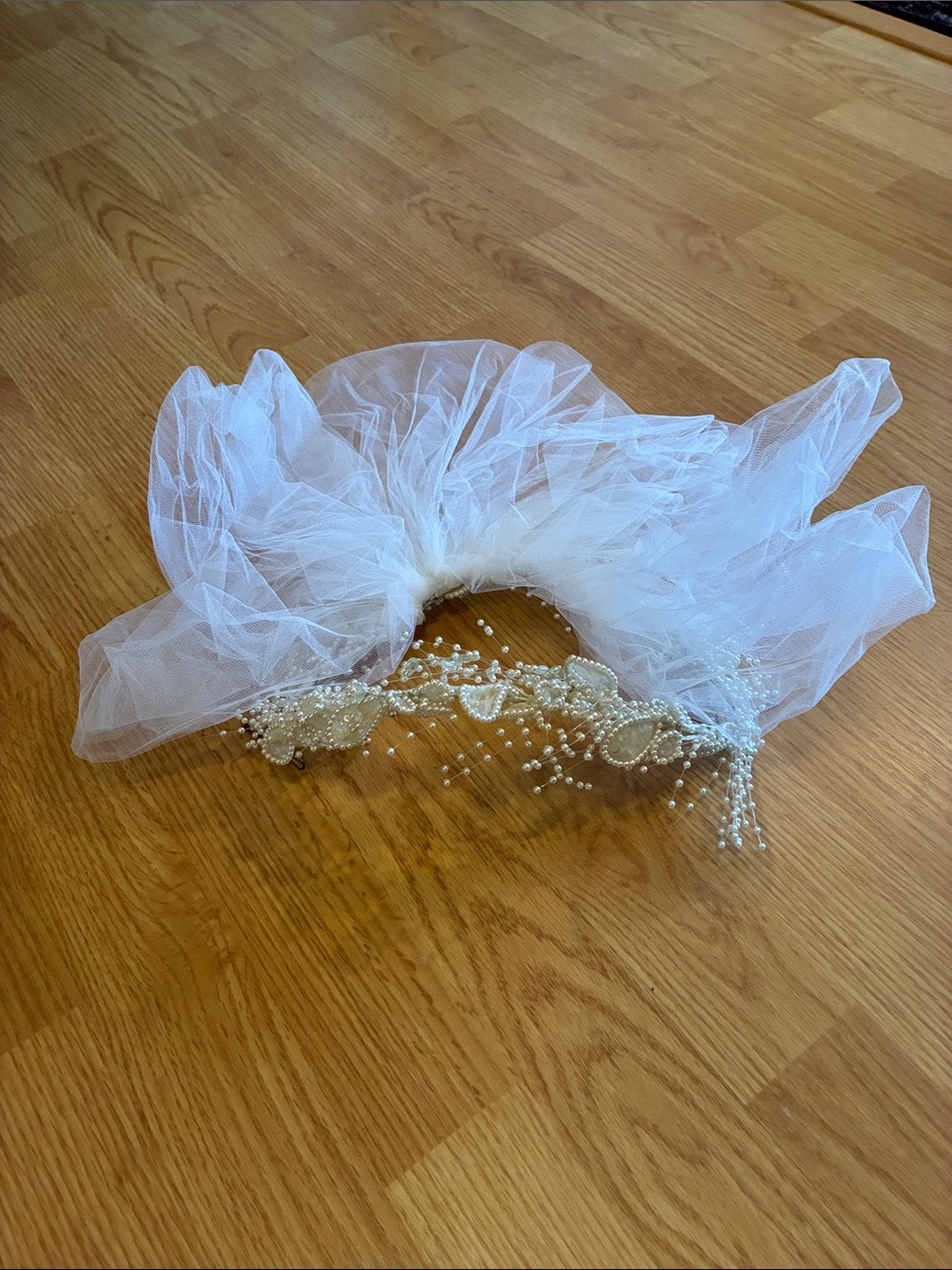 Bridal head wreath
